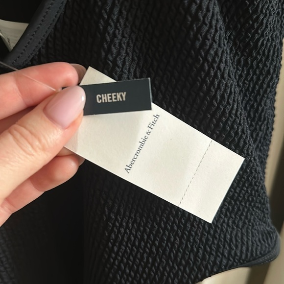 NWT Abercrombie & Fitch - Women's 90s Scoop neck Cheeky One-Piece Swimsuit - Picture 6 of 6